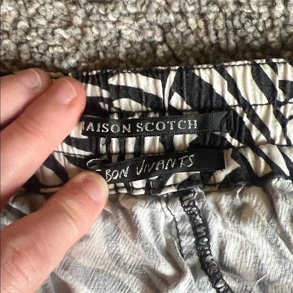 Maison Scotch Les Bons Vivants Multi Color Print Pattern Ankle Crop Casual Pants - Picture 2 of 6